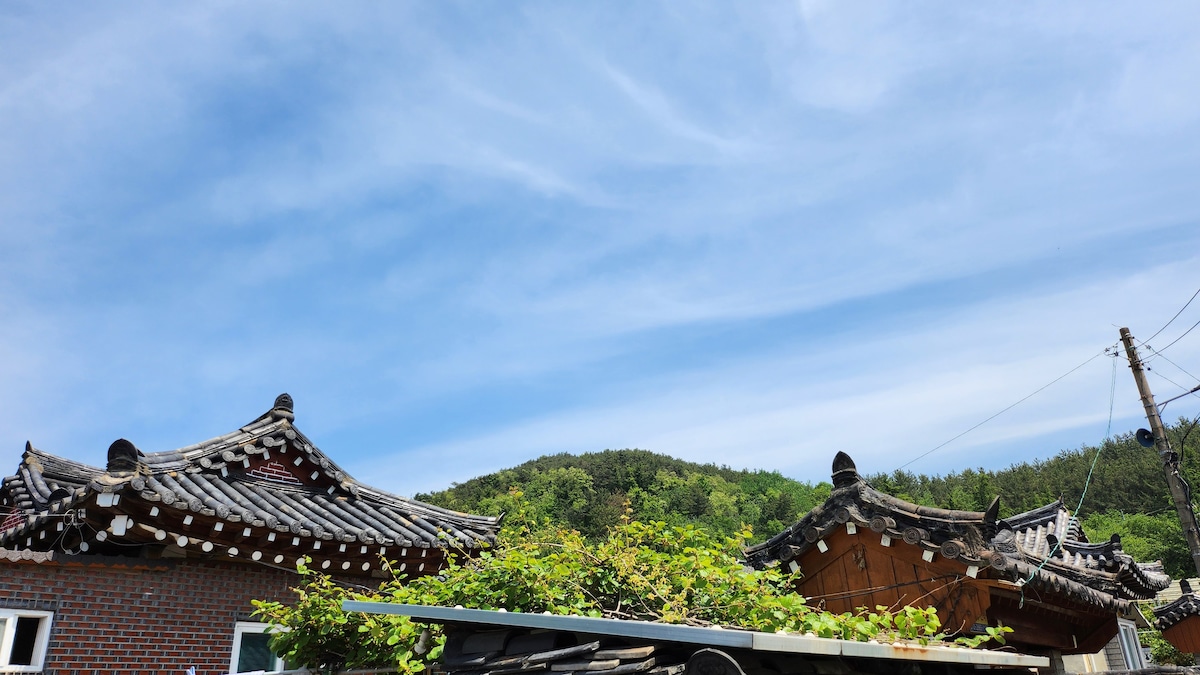 Gyeongju Hanok 25 pyeong #森林发床和早餐#宽敞的房间2 ，宽敞的起居室1 ，漂亮的花园100平