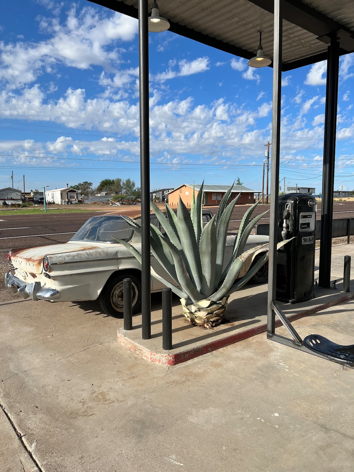 Pik-Pak E - Entire Vintage Gas Station - 14 Guests