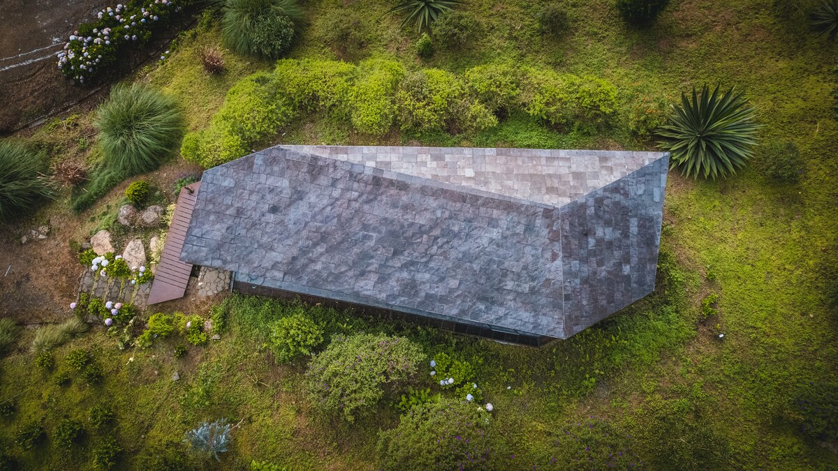 Stone House, Costa Rica's Endless Mountain Views
