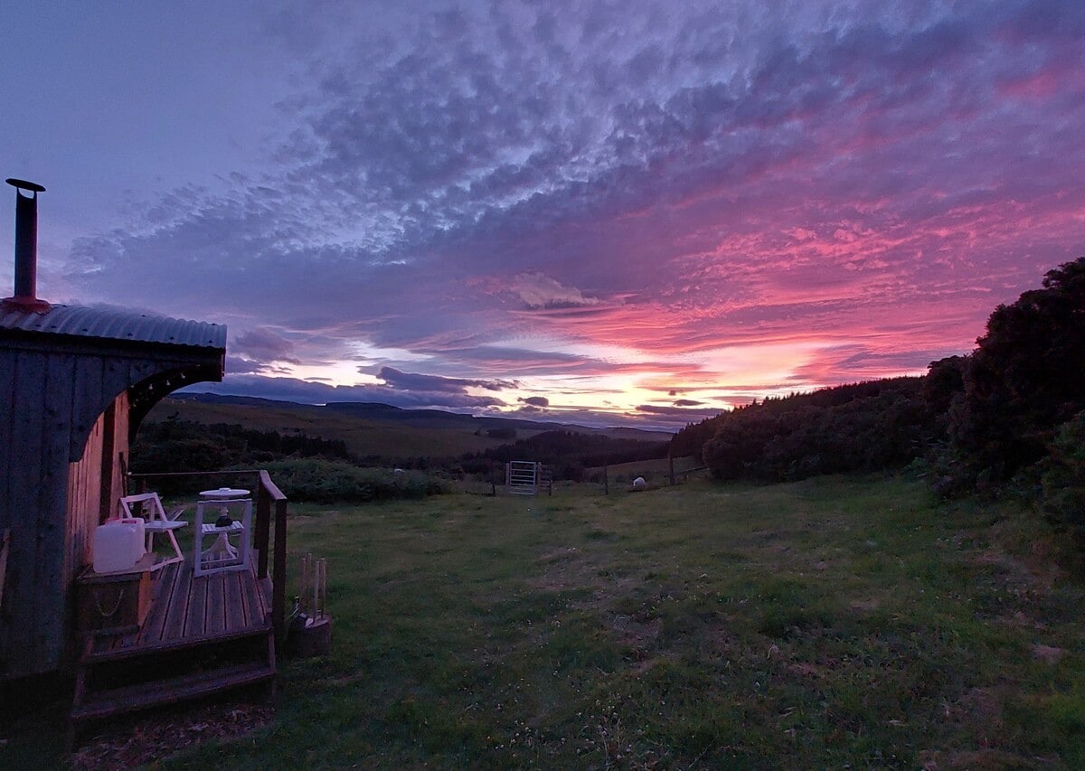 Ochils Edge Shepherd Huts By Cloverlea