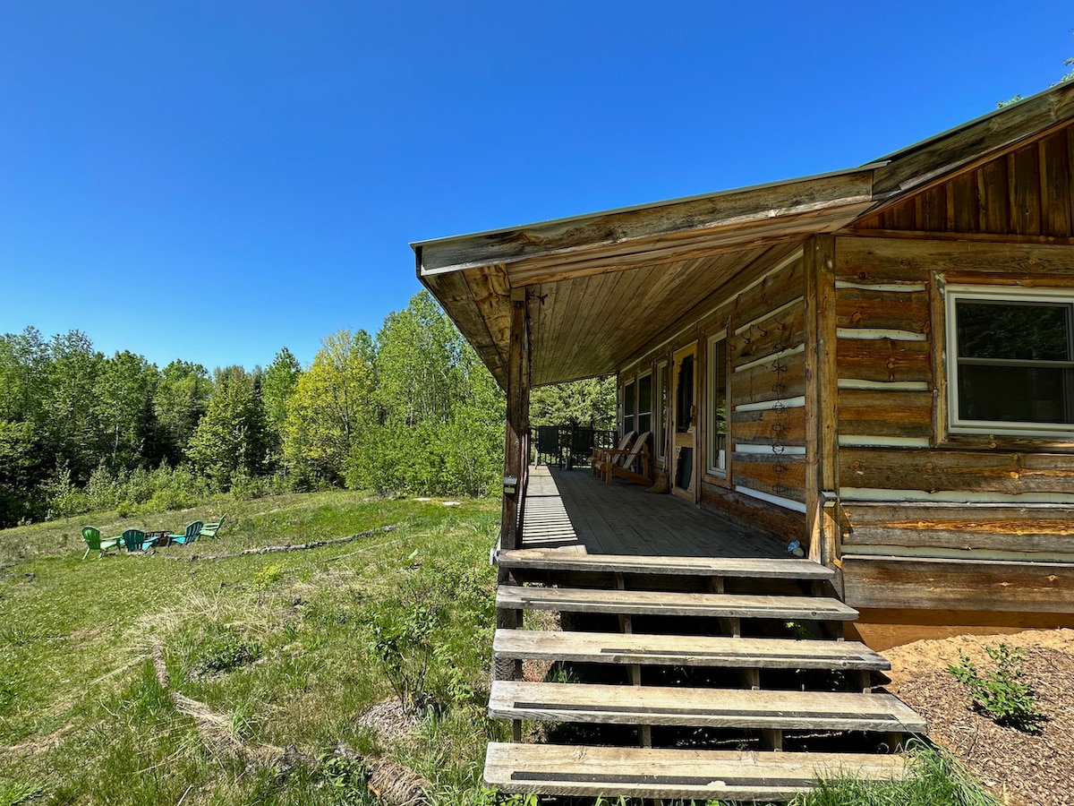 梦幻小木屋（ Dream Cabin ） -在阿尔冈昆高地（ Algonquin Highlands ）附近度