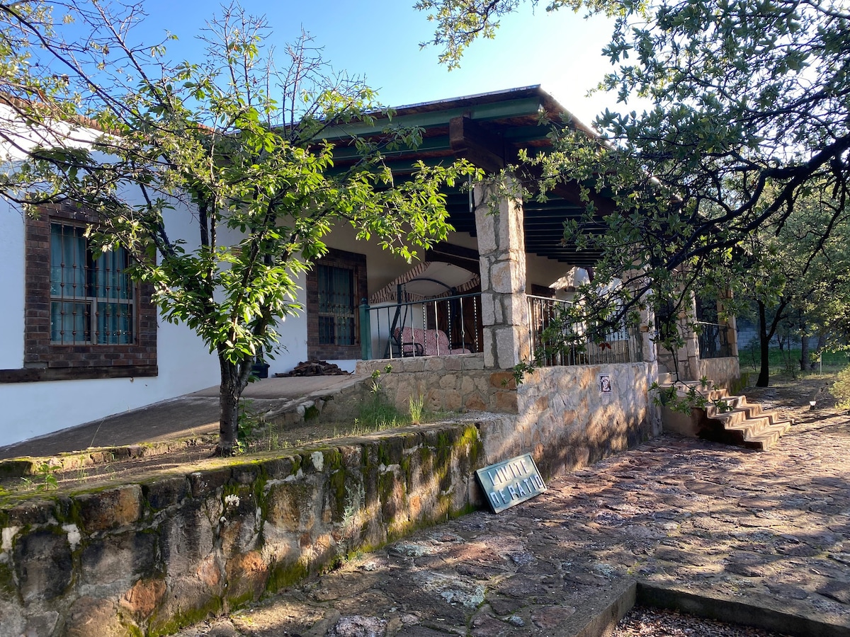 Casa de campo "Los Lirios", Cumbres de Majalca