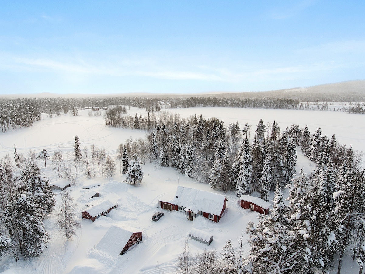 Kåbdalis Base Camp