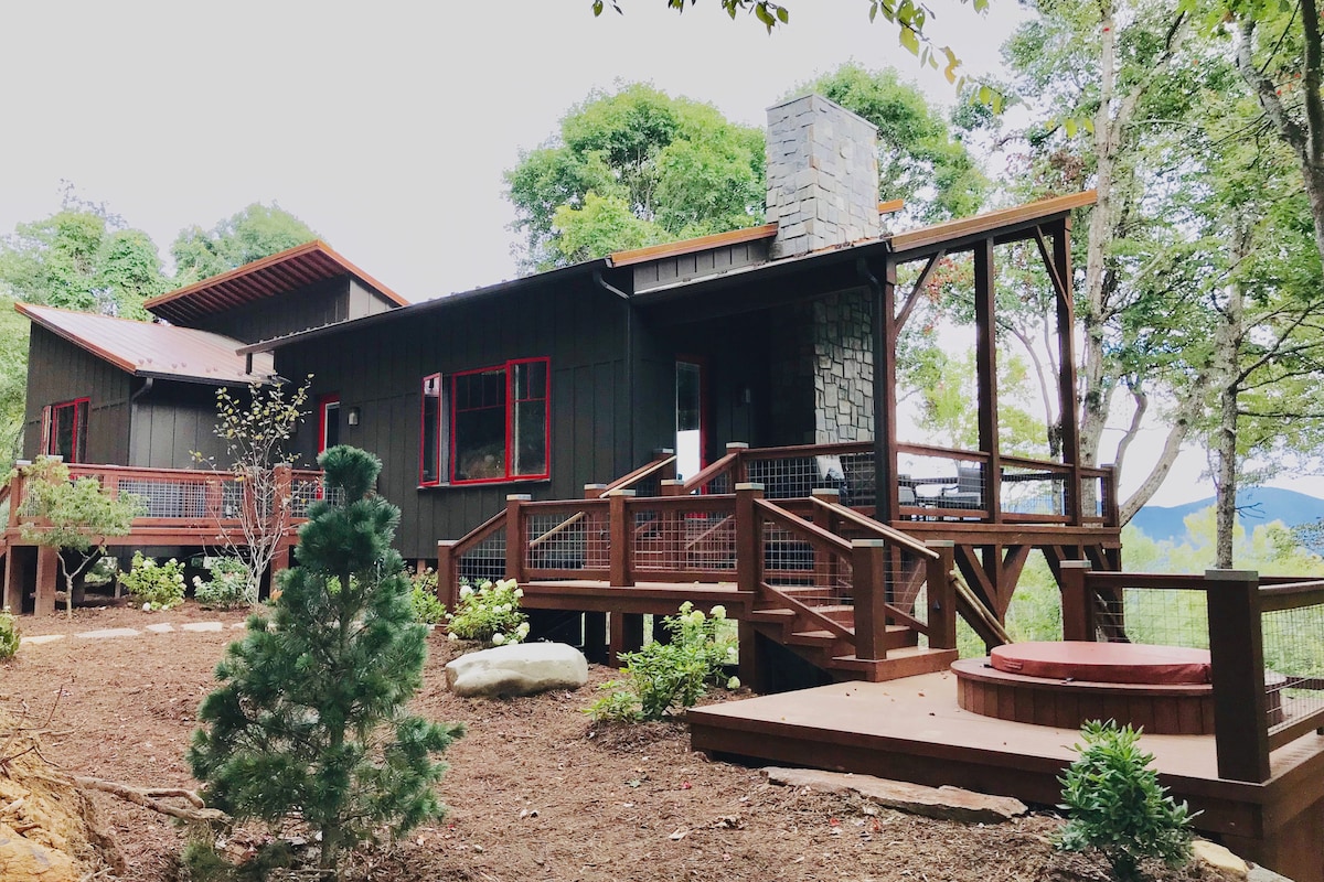 Misty Glen. Modern Mnt Retreats: The Buckeye