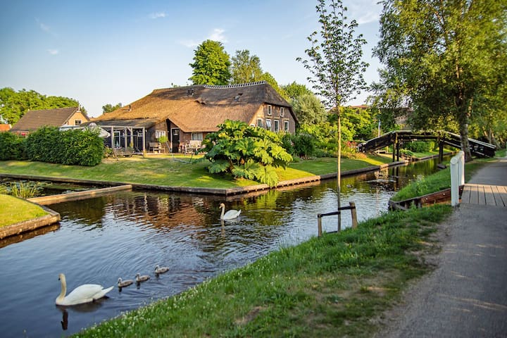 羊角村(Giethoorn)的民宿