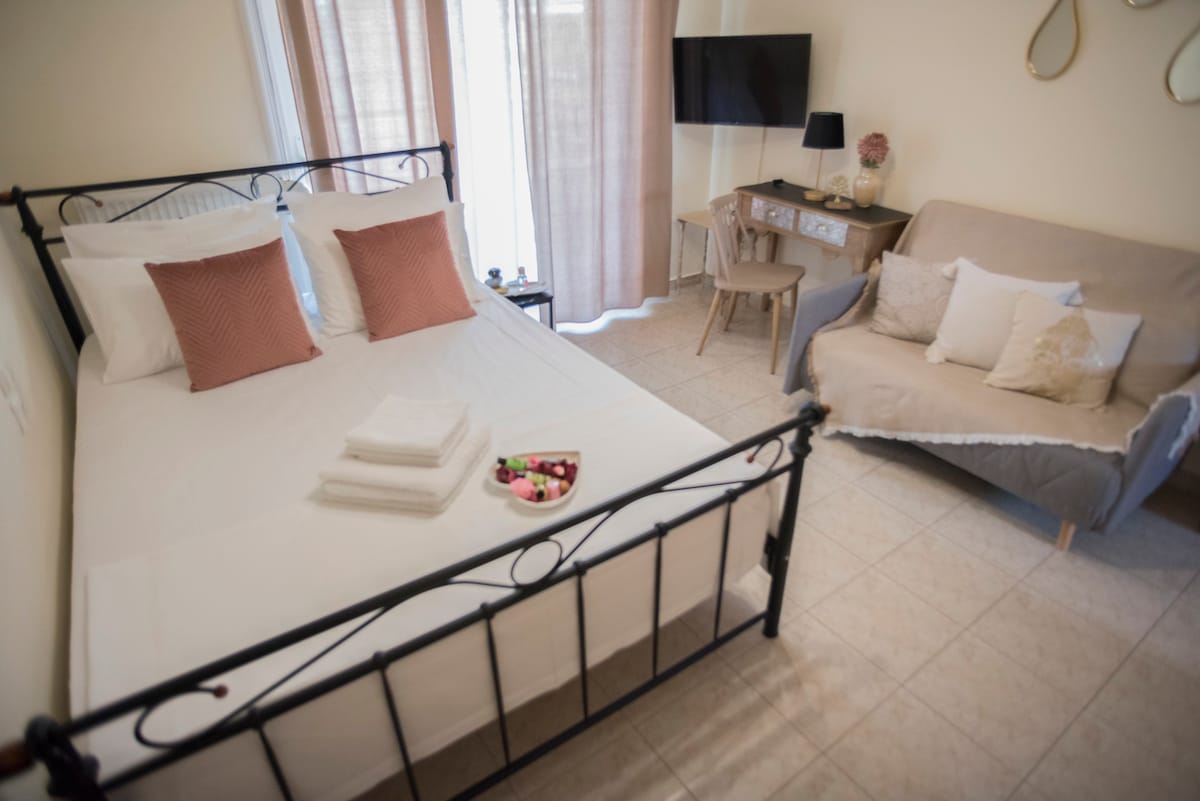 Golden Drop - Central Spot Apartments in Volos