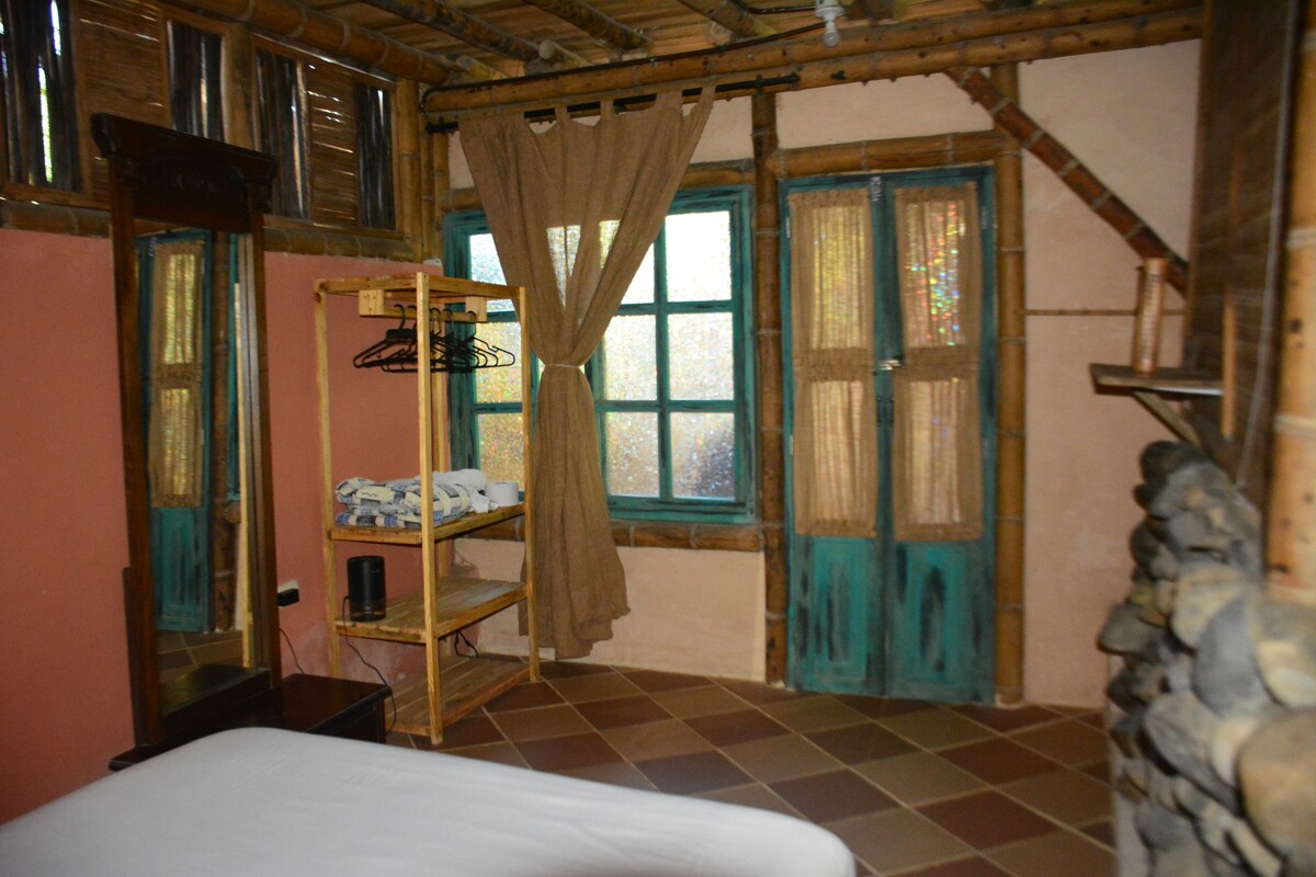 Eco Bamboo Lodging/Private Room/first floor