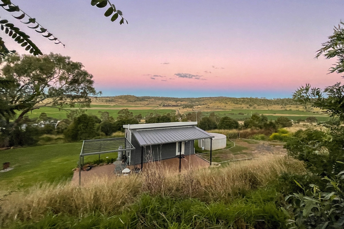 Wrens Garden Cabin at Kiambram