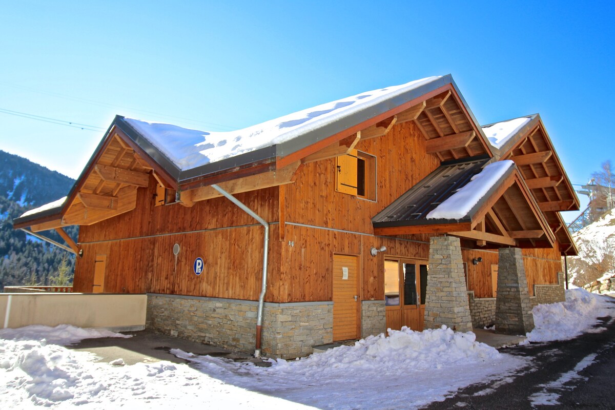 Vaujany Alp宽敞的滑雪公寓，可供8人入住