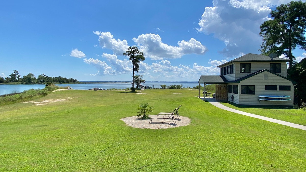 Waterfront Guesthouse II on the Rappahannock