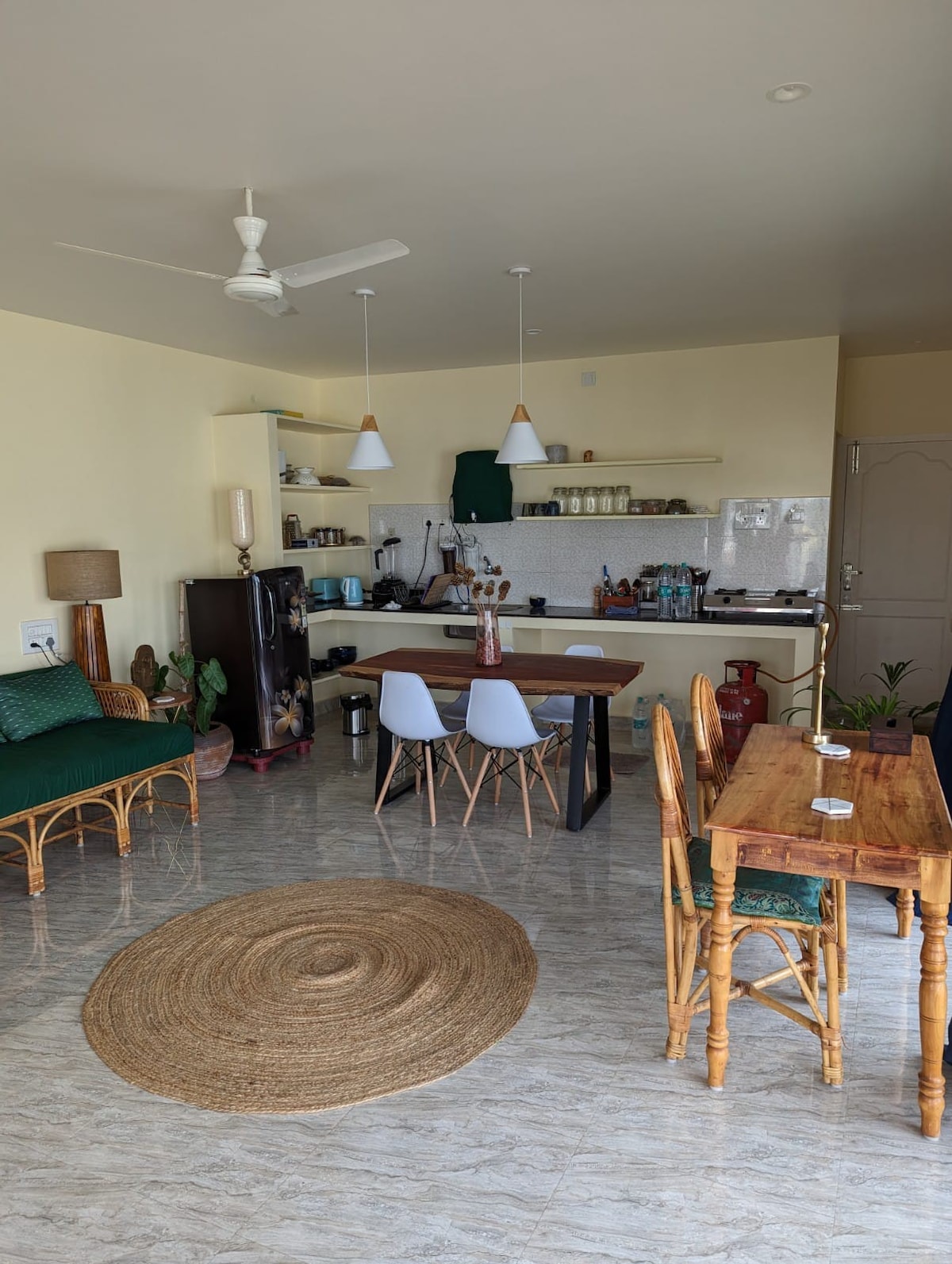 Spiritual penthouse suite close to Ramana ashram