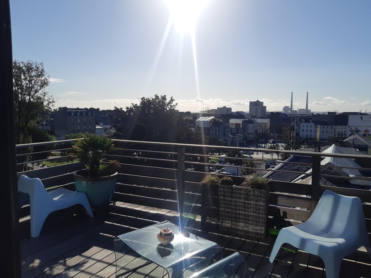 Duplex avec terrasse très lumineux sans vis à vis