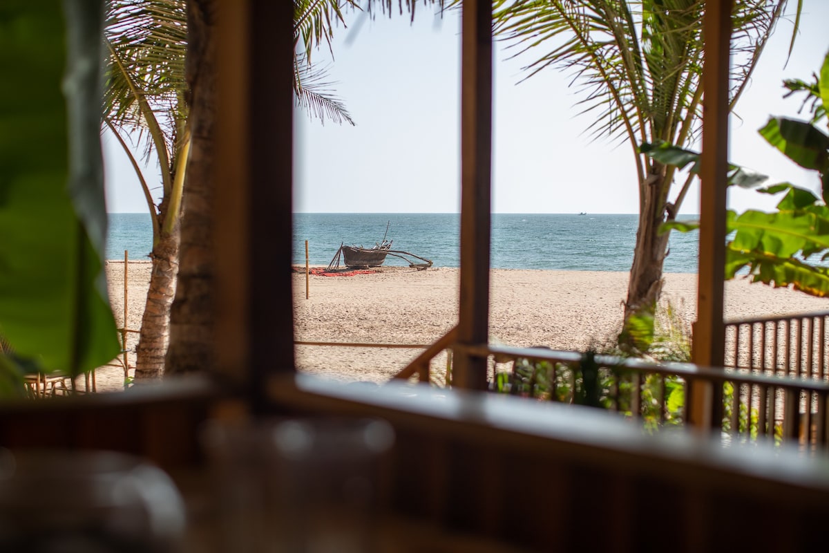 Goa Cottages Agonda -带空调的侧面海景小屋