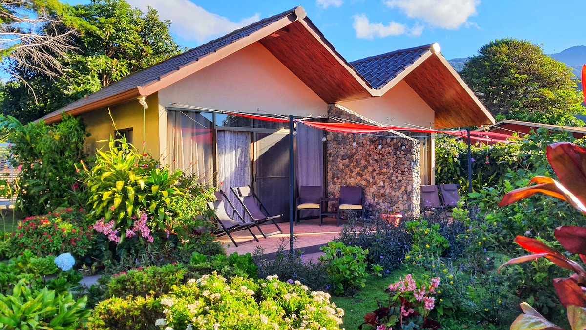 亚历杭德罗豪华别墅（ Villa Alejandro-Fancy Cabin ） ，景色迷