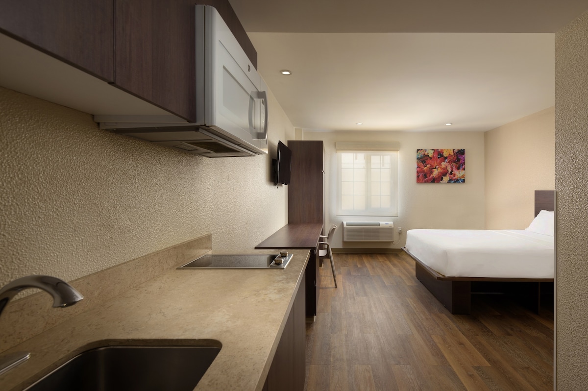 Extended Suites Mexicali Cataviña, Suite 1 Queen