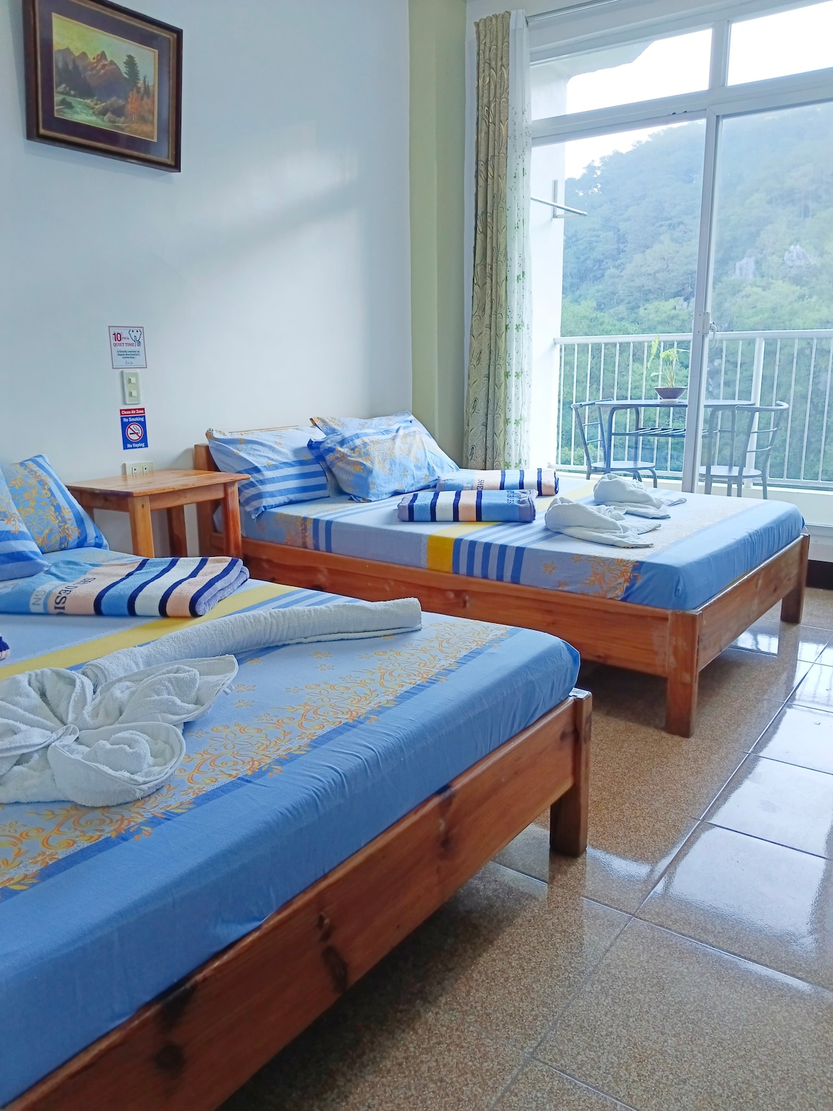 Amlangan Lodge Rm 3 - with terrace & stunning view