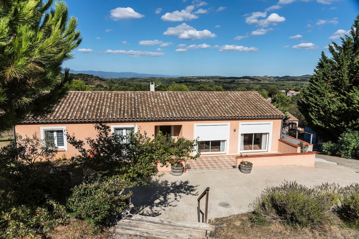 chambres  privees dans villa avec piscine