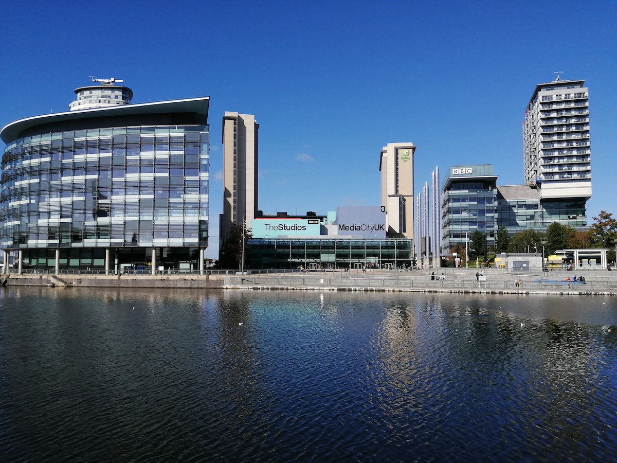 MediaCityUK -现代、方便的单间公寓