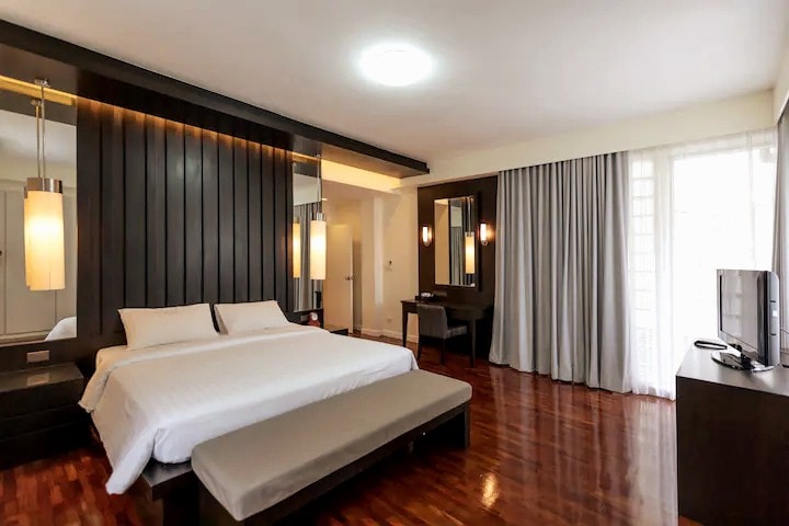 3BR and Sukhumvit’s NearBTS Nana