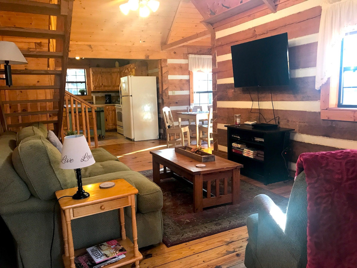 Rustling Oaks-Beautiful Mentone Cabin