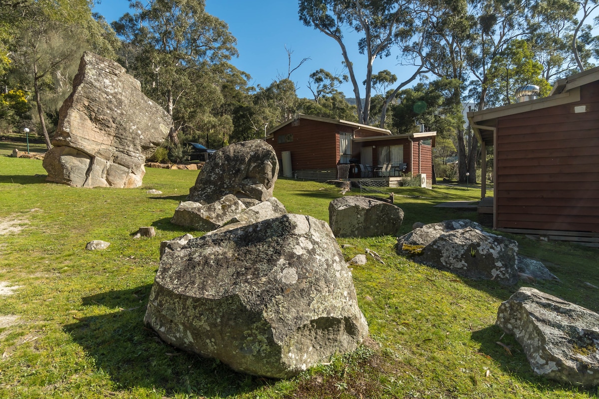 Wonderland Cottages - Manuka Cottage