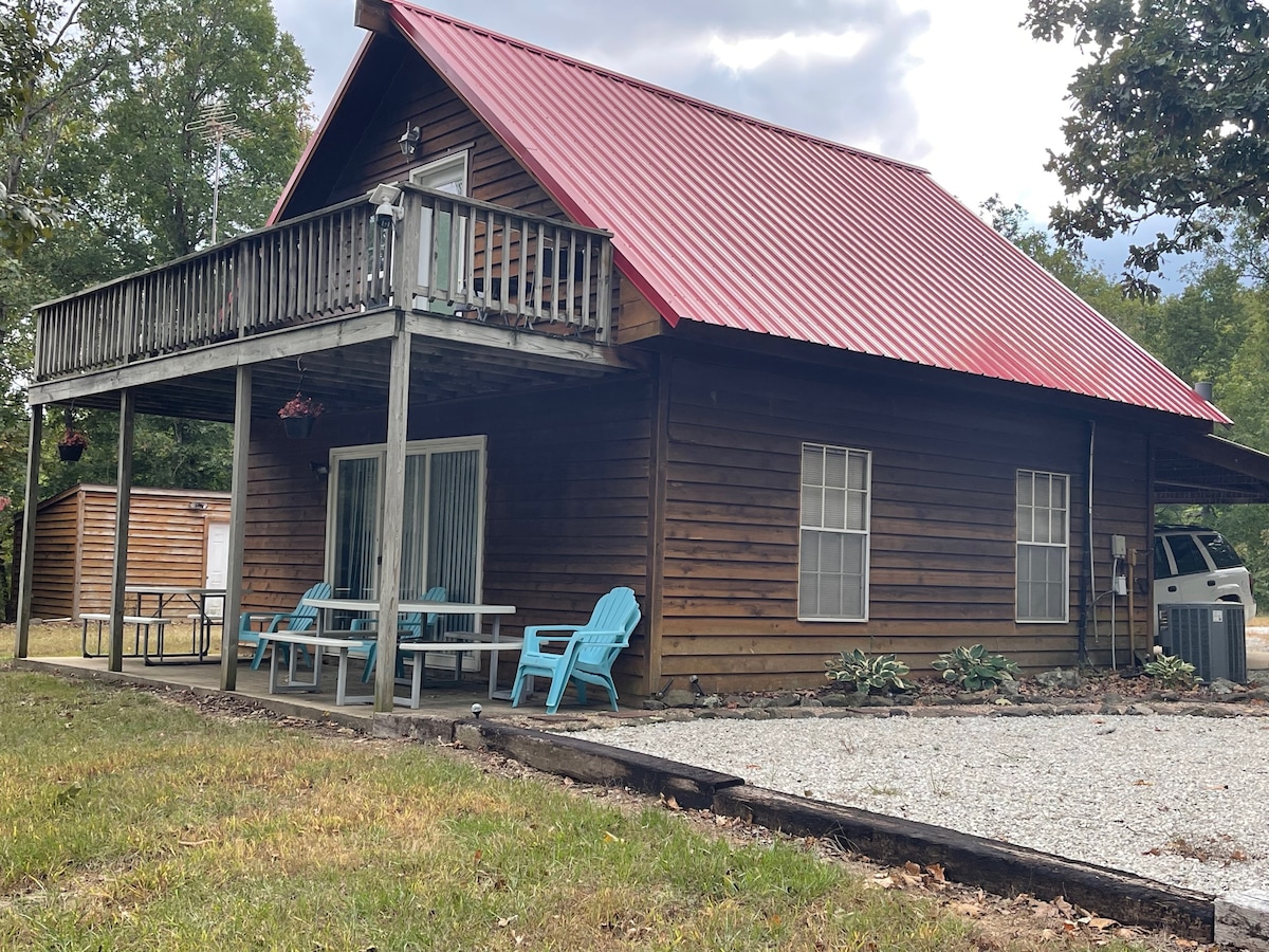 Cabin in Alpena, AR