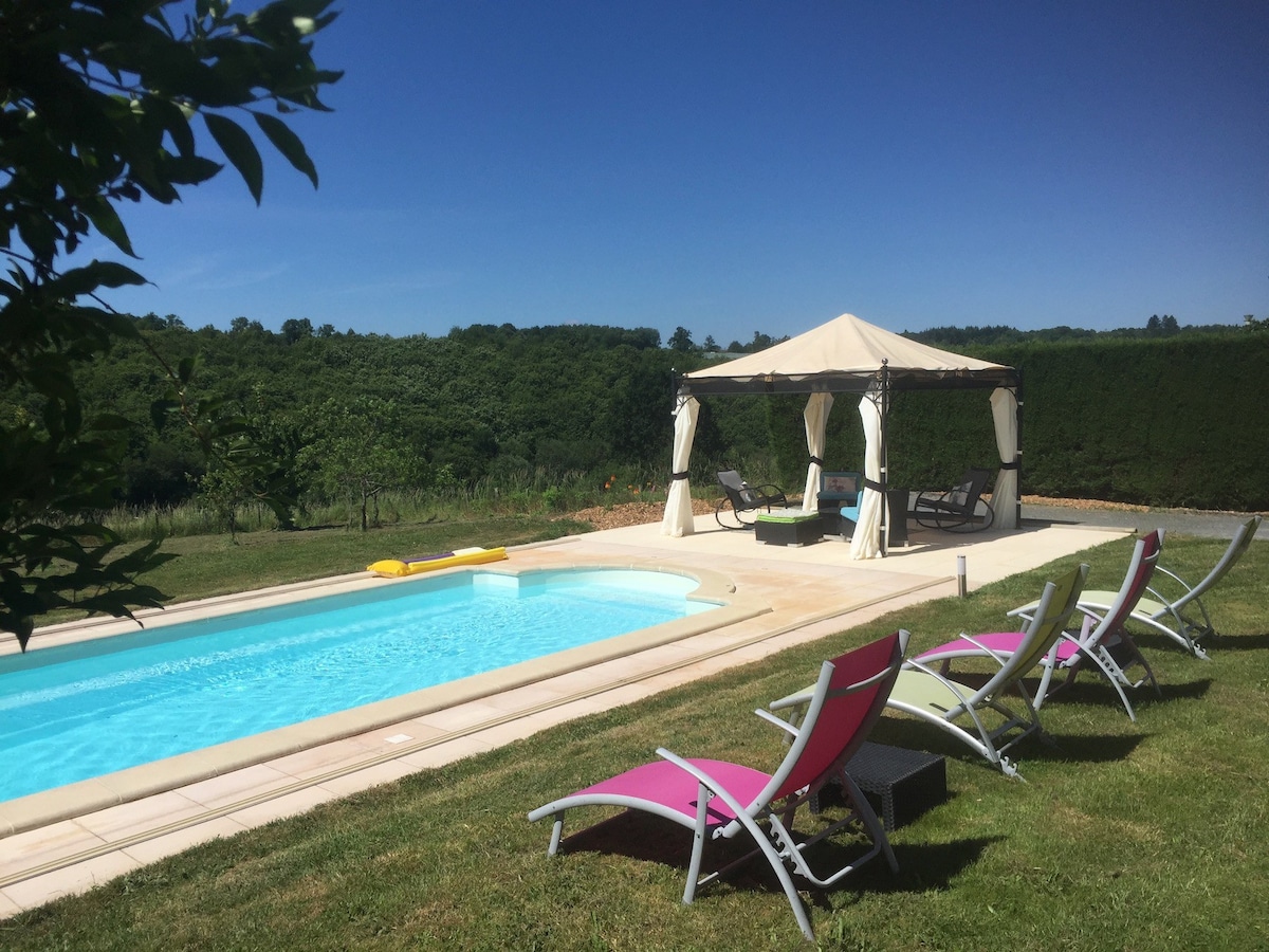 Salle de jeux SPA piscine couverte chauffée