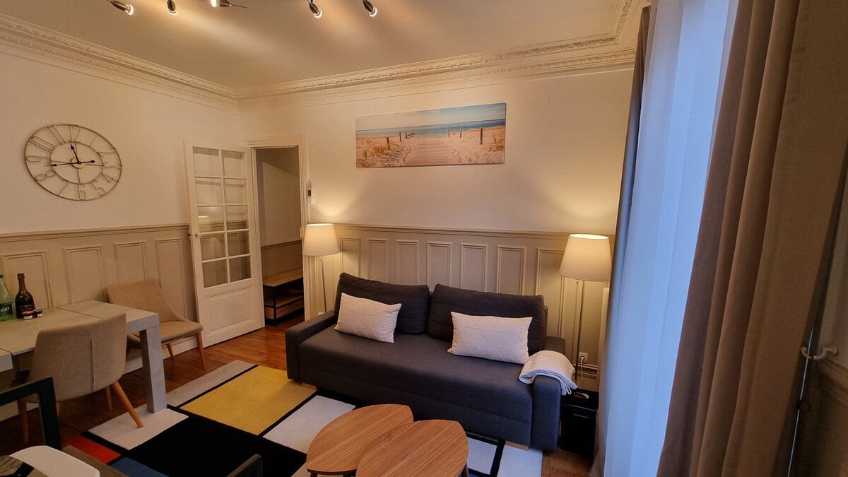宽敞的2卧室公寓，位于蒙帕纳斯，安静，可入住2-4人