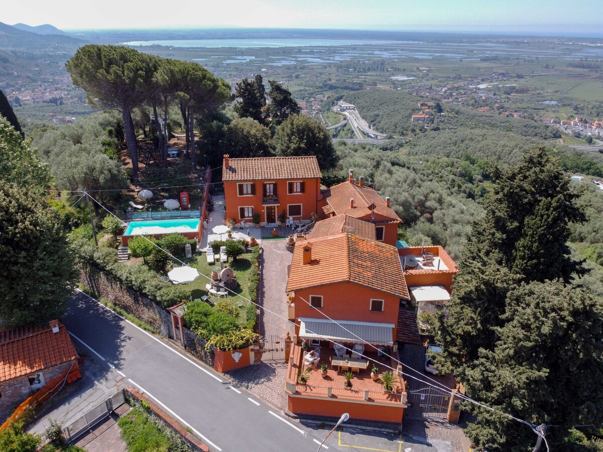 Casale Belvedere Il Melograno, Versilia Hills