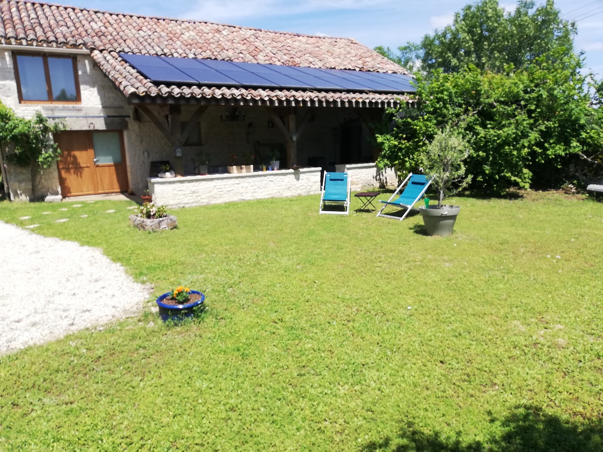 Gîte à la campagne à 20 km au sud de Cahors