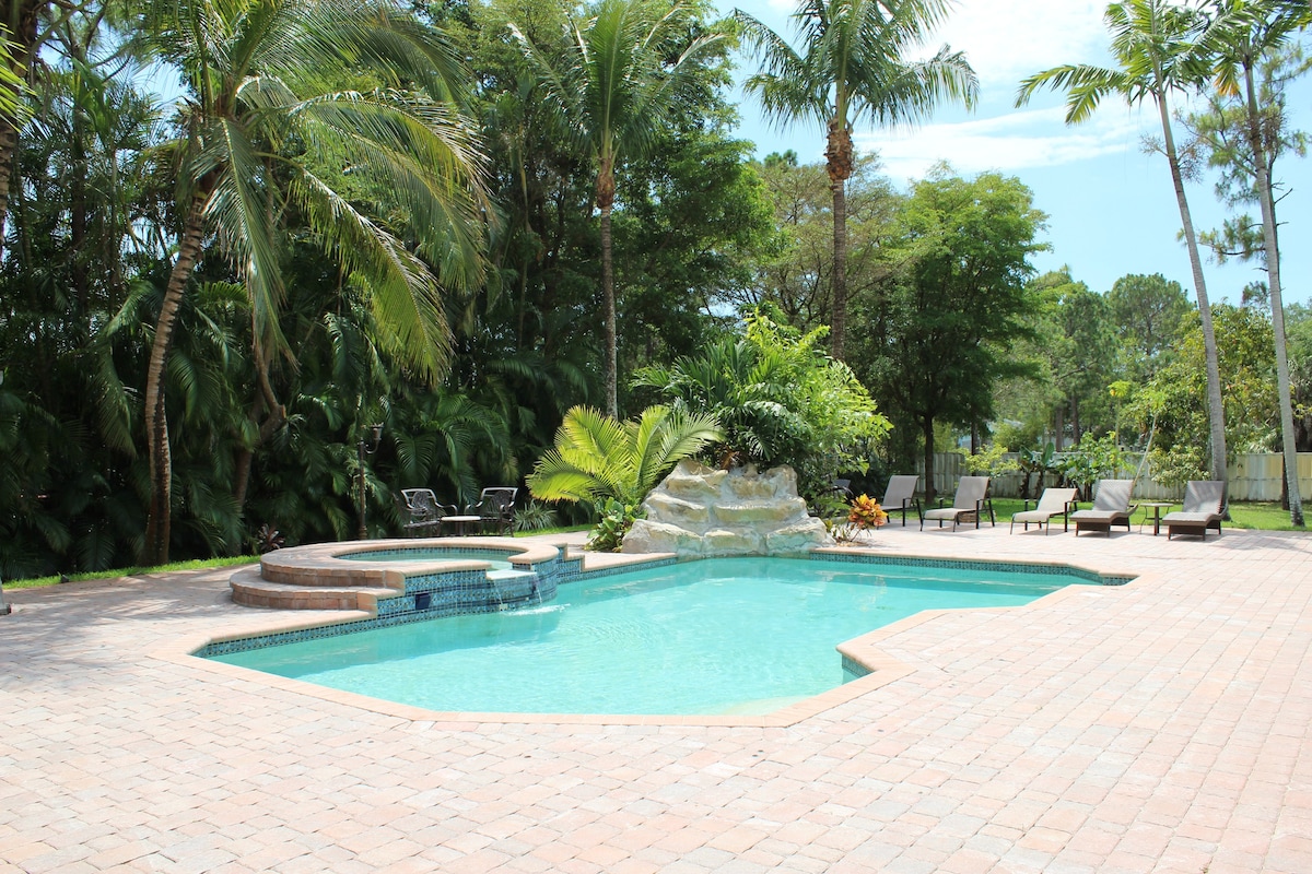 West Royal Palm Villa, Pool/Spa, Privacy, 1.5 acre