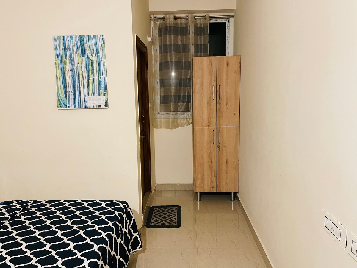Happy Homes - LUX AC 2 BHK in a Green Society
