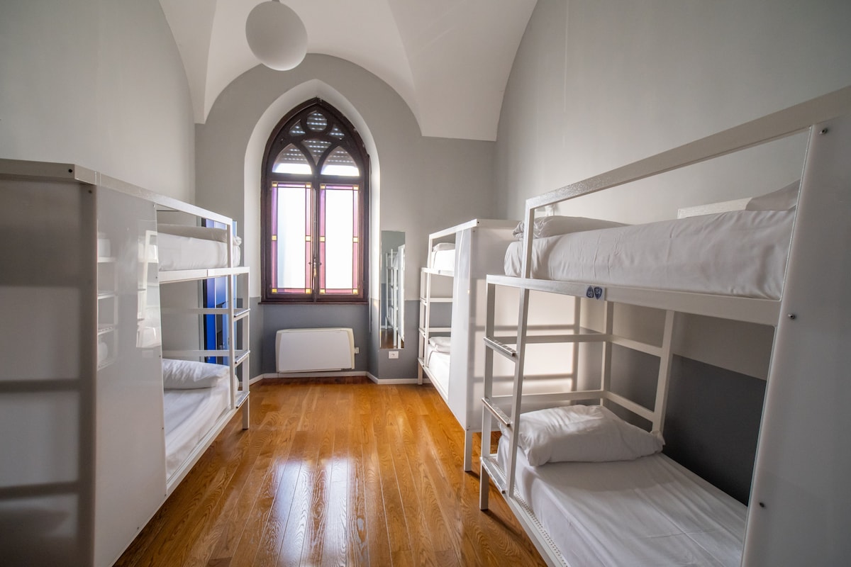 BABILA HOSTEL&BISTROT-Bed in women 's dorm 6床