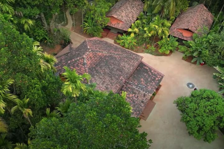 Honnavara的民宿
