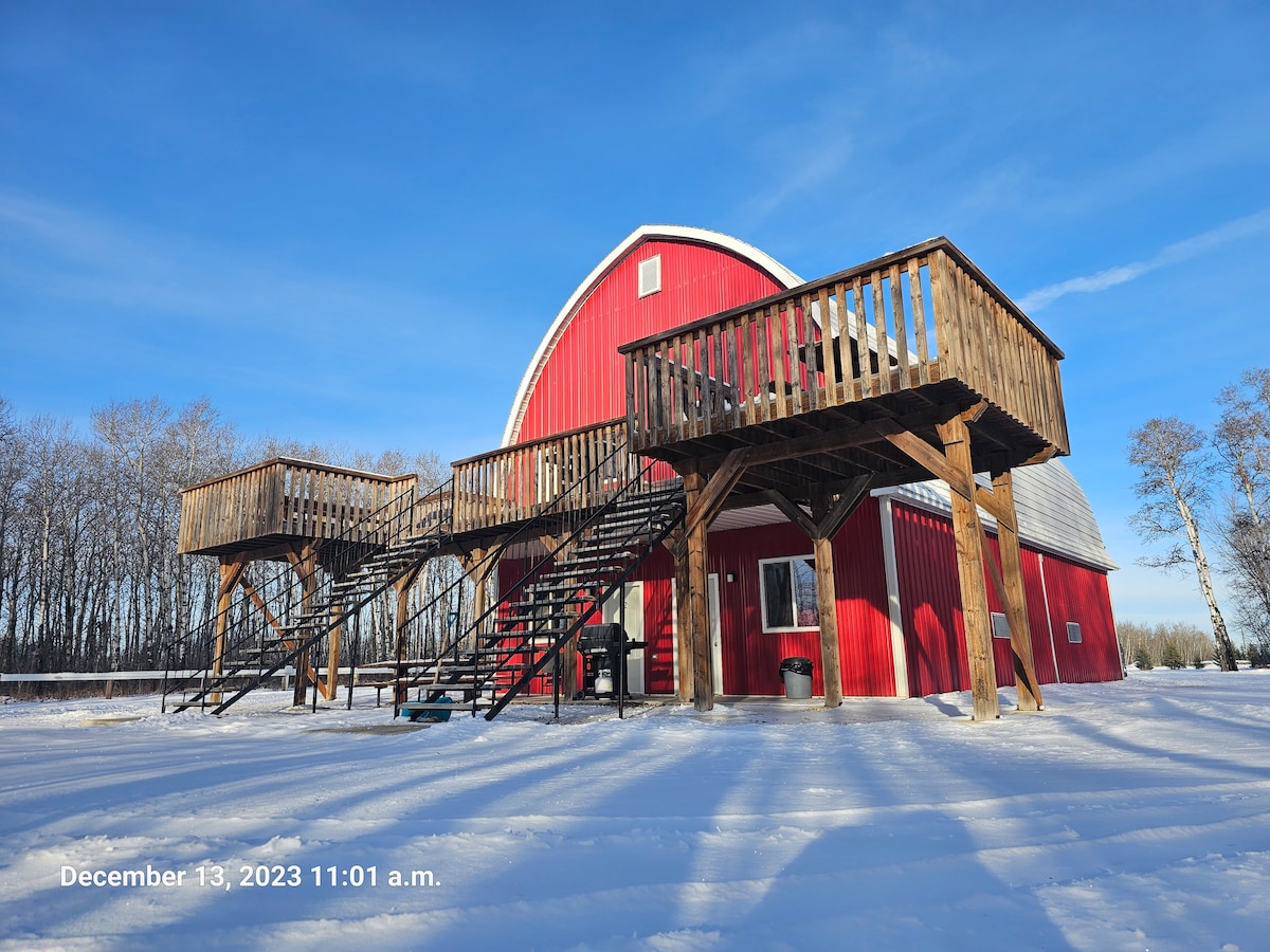 Barn In The Bush- Room 1, 2 queen beds