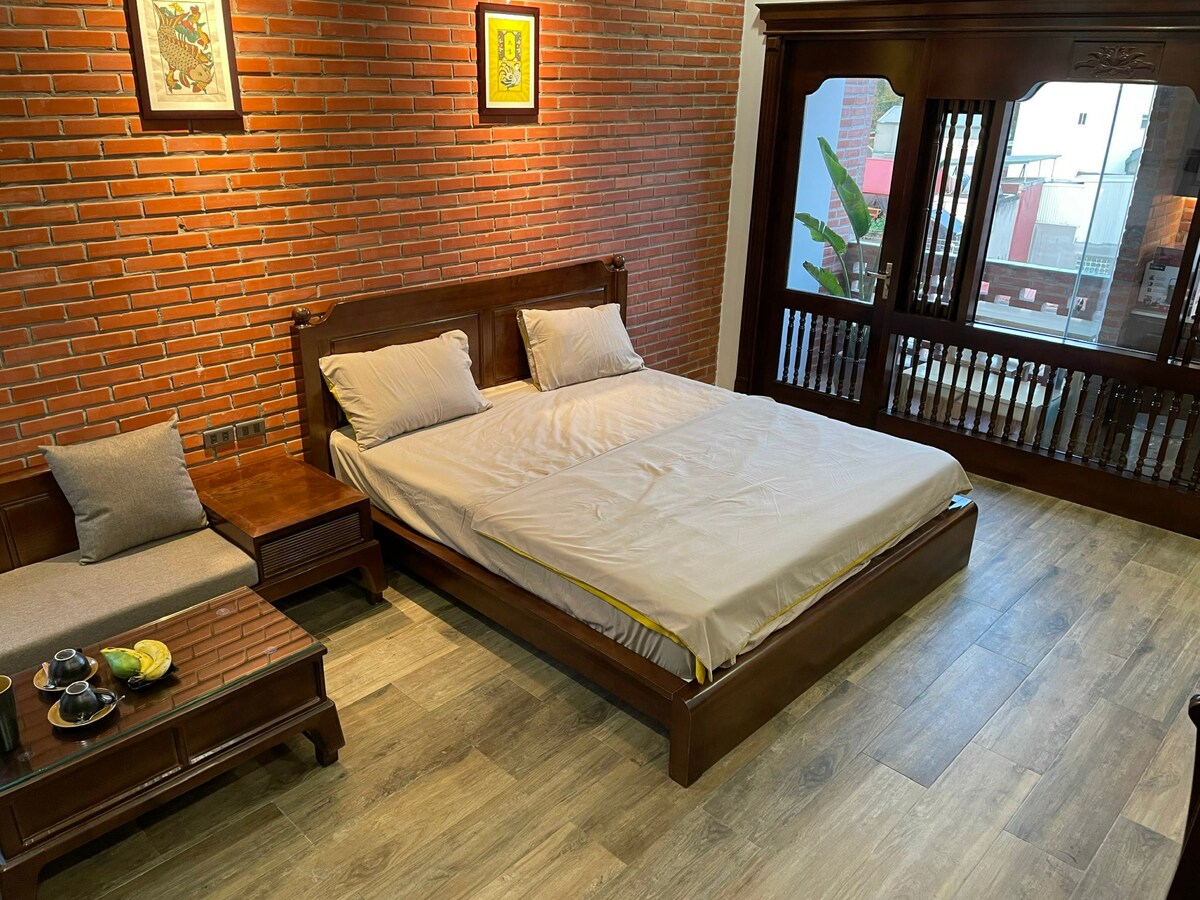 乐天附近的Ba Dinh亚洲风格单间公寓。