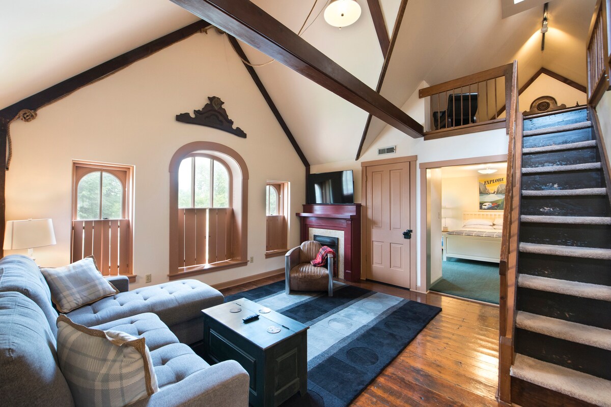 The Carriage House - Hay Loft Unit