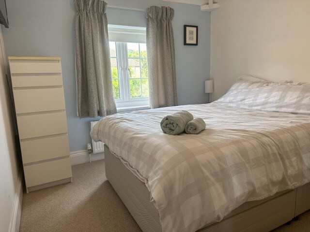 Double room with TV for professionals (no couples)