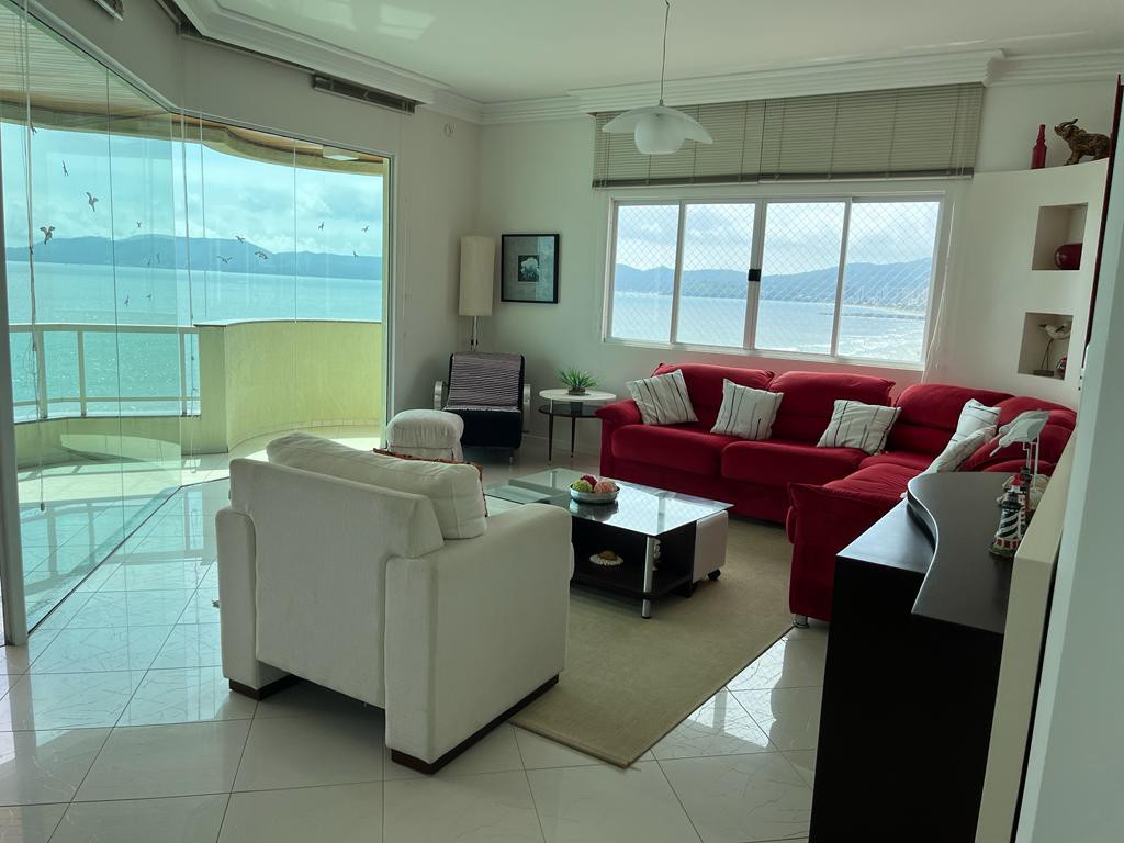 Apartamento em Frente ao Mar!