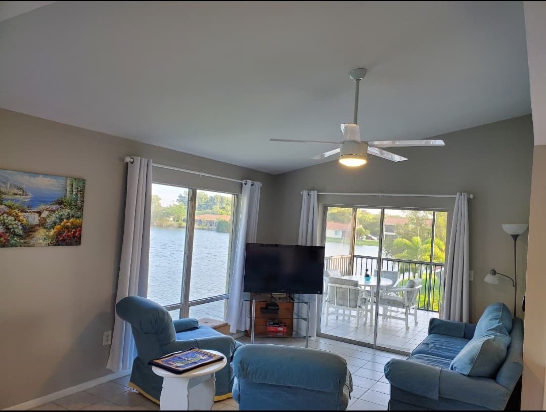 Lakefront 2BR 2BA Punta Gorda near Fishermen's Vil