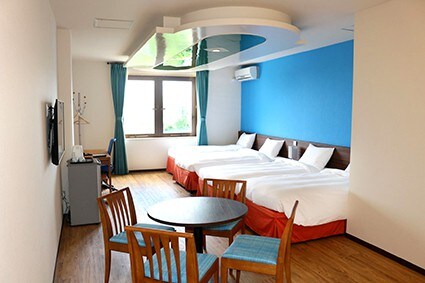 房间可容纳1至4人35平方米- 40平方米带度假村般感觉的大房间