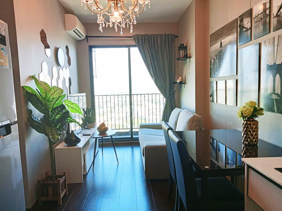 最美高品质地标性网红旅住公寓  现代时尚一居室 夜晚360度欣赏光影曼谷城