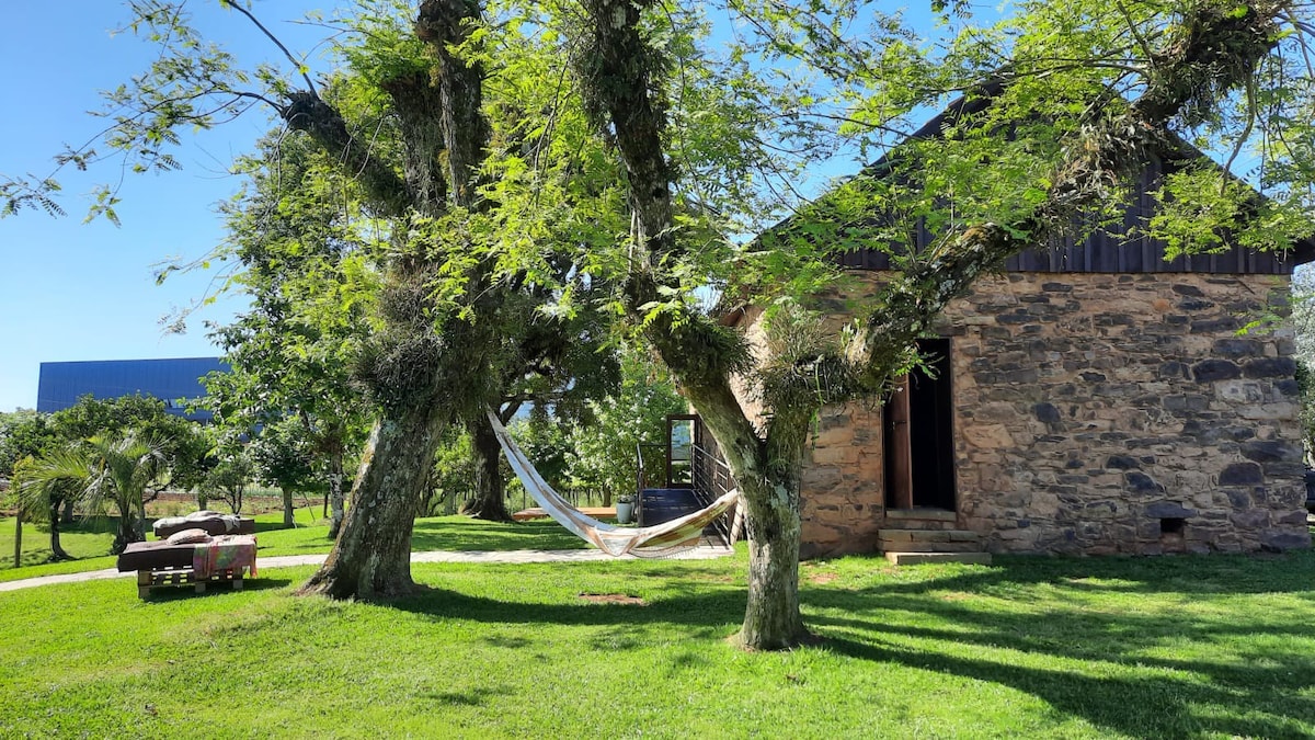 Casa no Vale  com vista a uma casa antiga de 1880