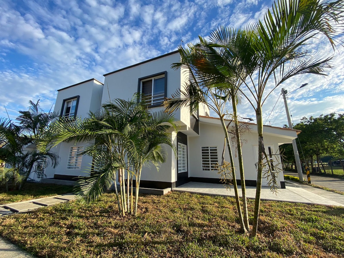 P1Como en casa Bonito nuevo y acogedor apartamento