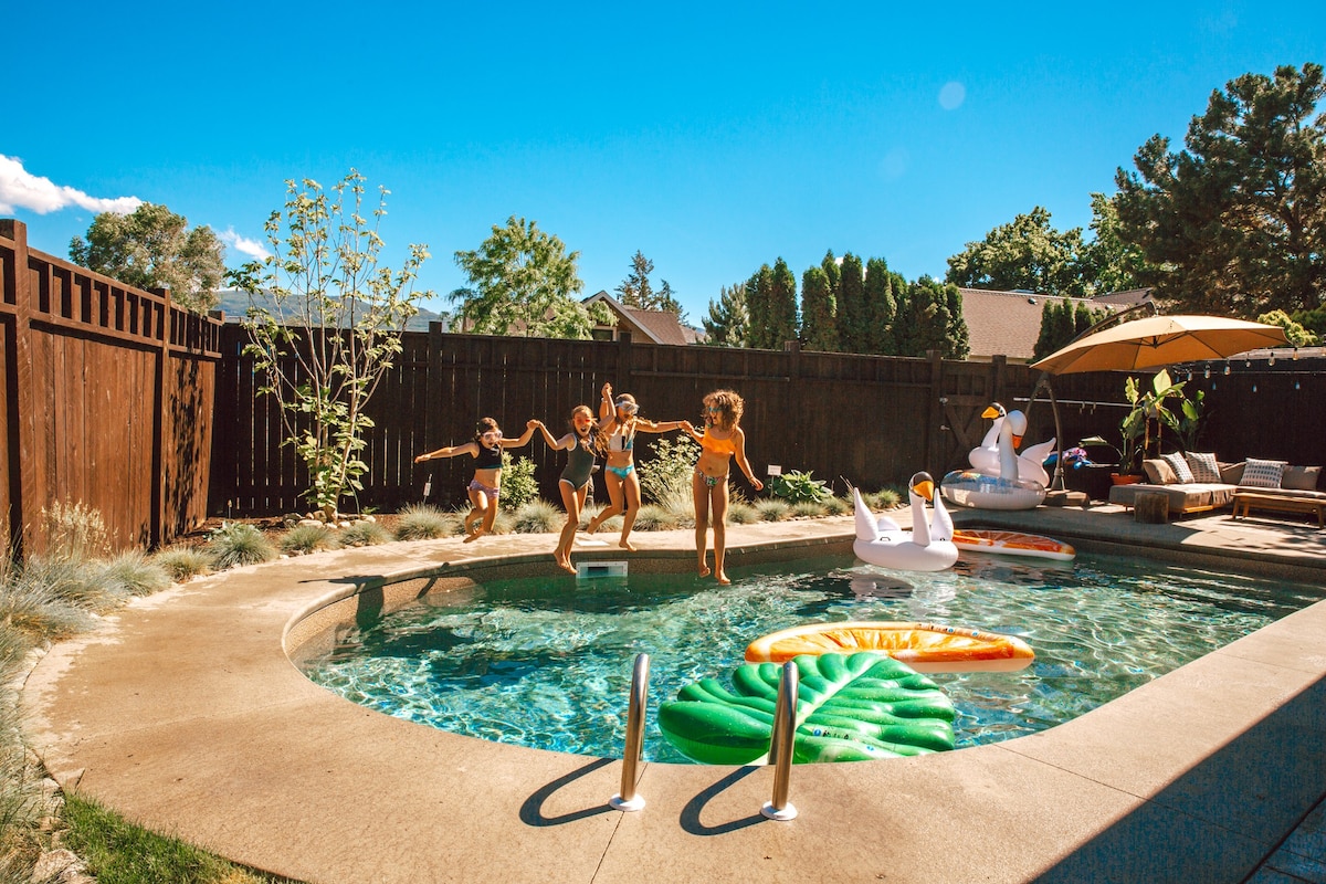 持证- Okanagan Dream House +游泳池和桑拿