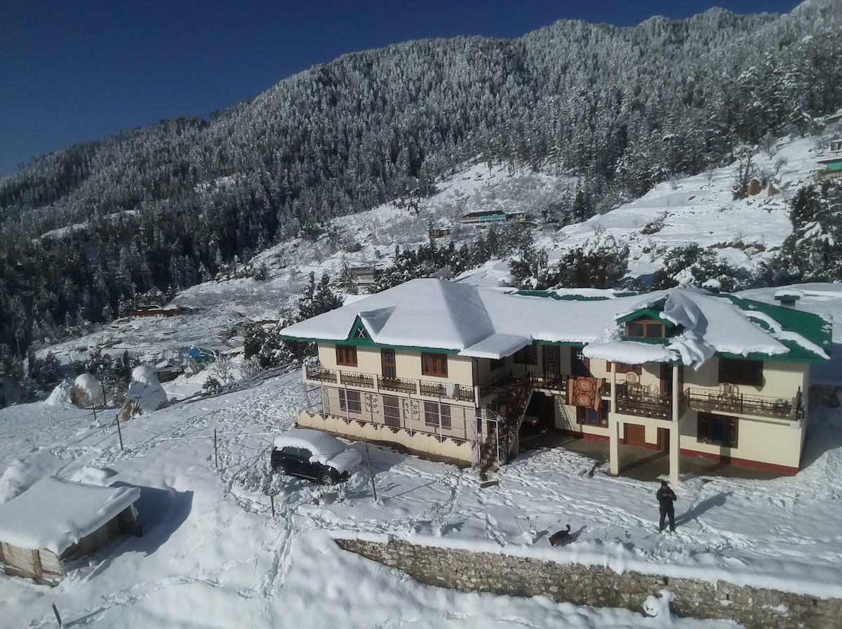 Upper Shimla, Shaali Timba Trek, Farm House Valley