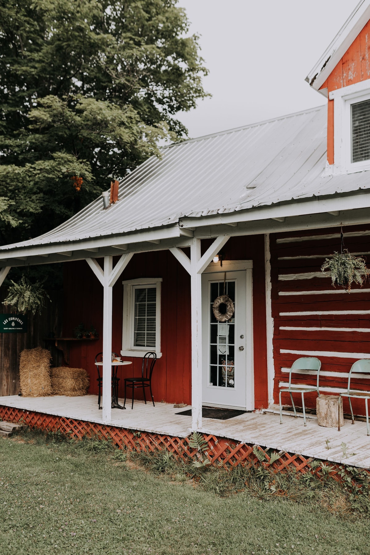 Les Conifères Gîte et Café Grande Chambre Double