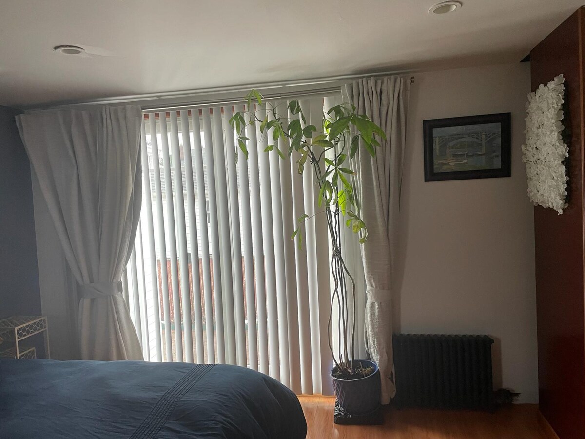 35 Mins from NYC Single room and first floor