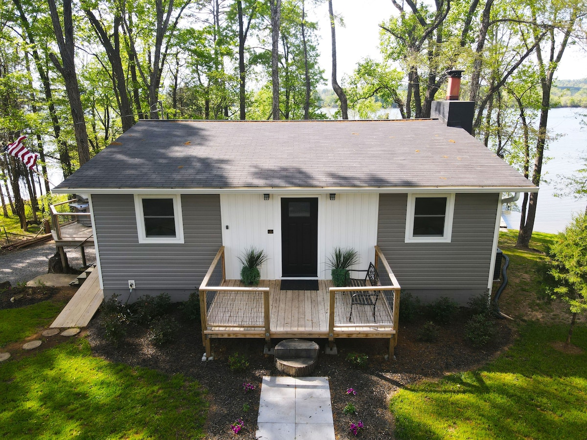 Dog Friendly Lake Chickamauga Home, Private Dock