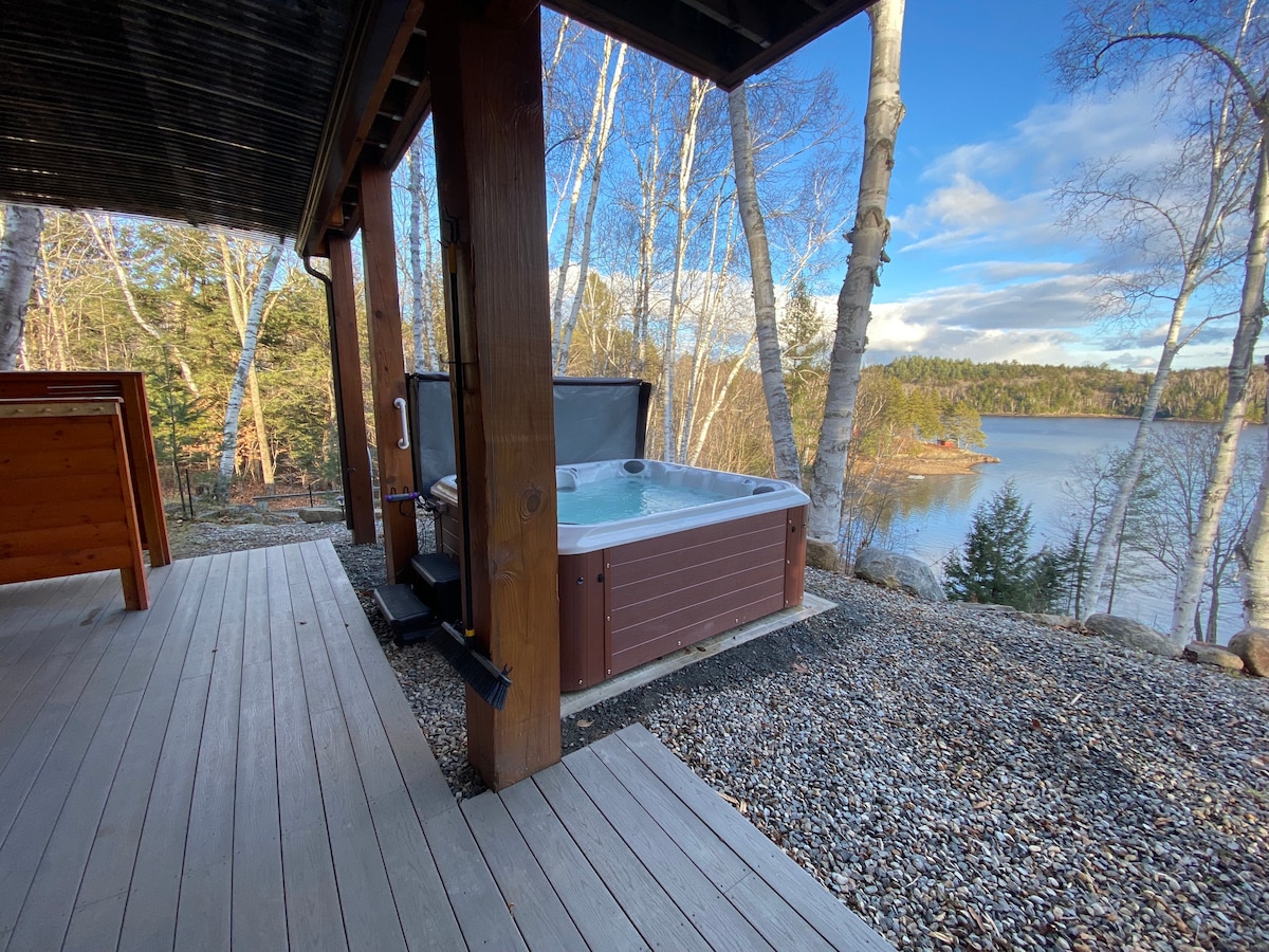 The Indian Lake House -lakefront-Hot Tub-Sauna -